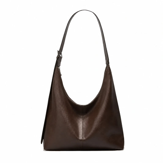 Effortless Chic Meets Spacious Daily Utility