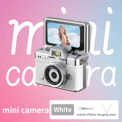 Capture Y2K Retro Vibes Anywhere With The Ultra-Portable Keychain Camera