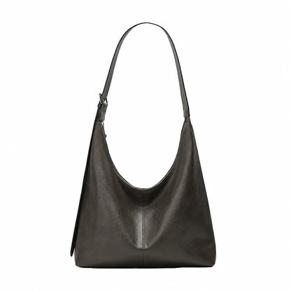 Effortless Chic Meets Spacious Daily Utility