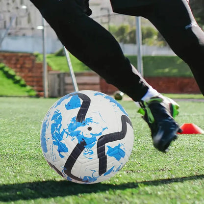 Seamless Thermal Bonded Size 5 Official Match Soccer Ball with Pump Kit